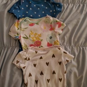 6-9month onesies 3pack